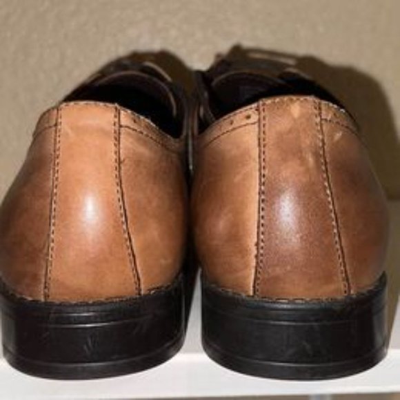 NICE!! Men’s leather Robert Wayne Shoes size 10 - Picture 4 of 6